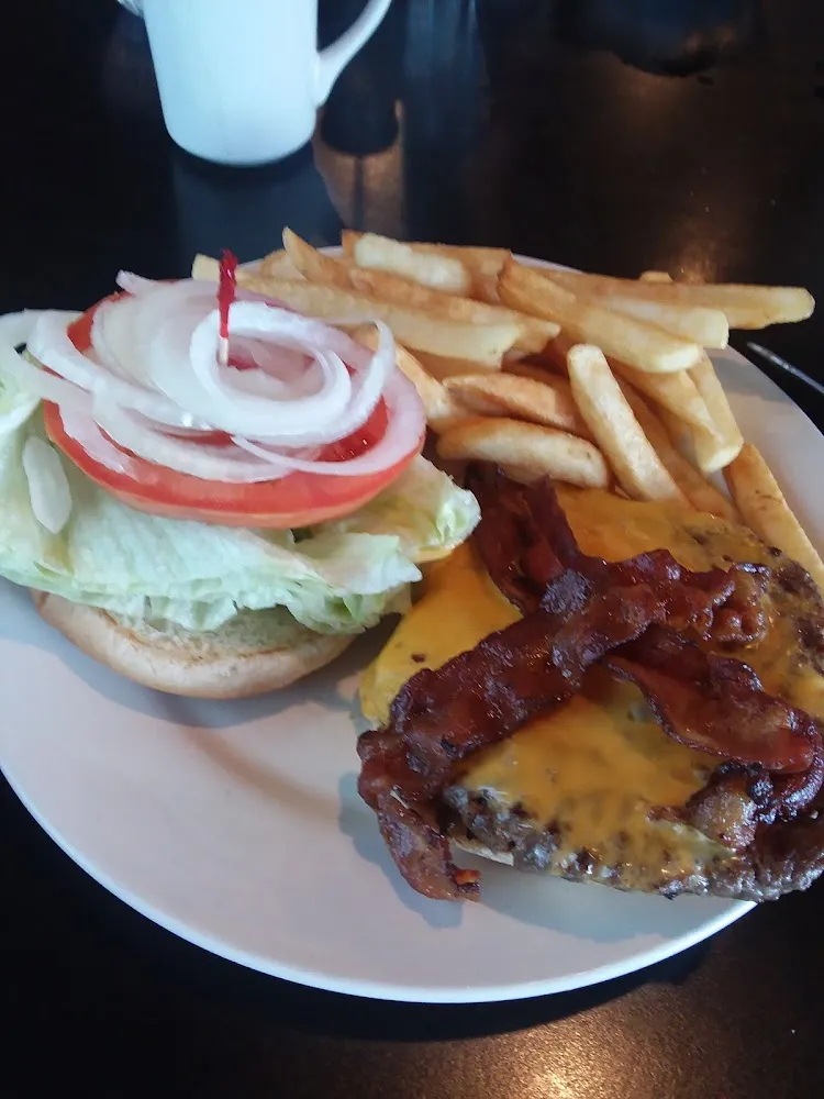 Bacon Cheeseburger with French Fries